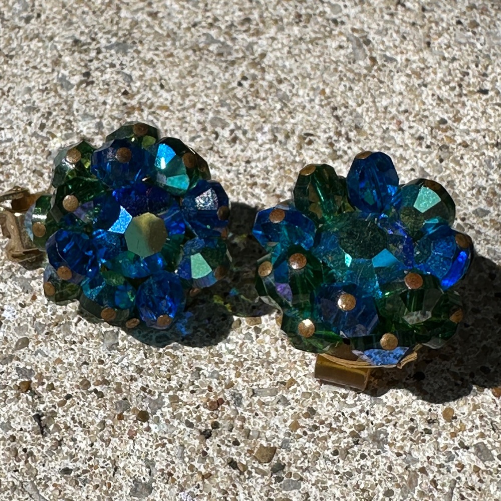 Hobe Vintage Cluster Rhinestone Clip On Earrings Green Blue AB Stones Signed